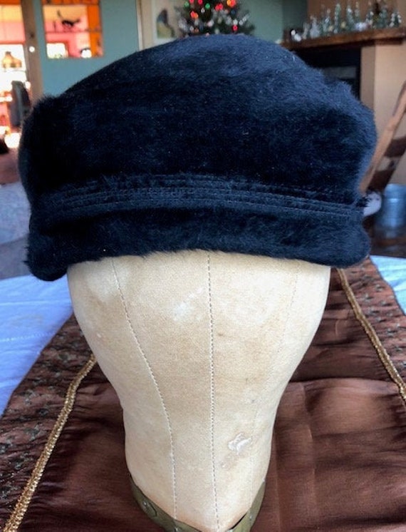 1950s Elsa Schiaparelli Fur Felt Turned Brim Black