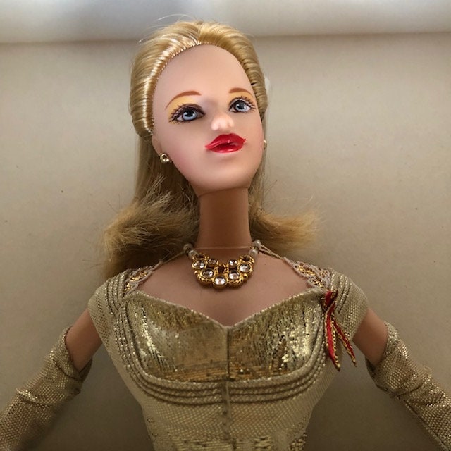 20038 Golden Anniversary Barbie (Toys R Us Exclusive) – Doll Peddlar