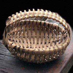 Beautiful Vintage Miniature Split Oak Buttocks Basket with Woven Handle