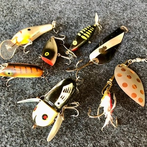 Set of 7 Vintage Fishing Lures, Painted Wood, Metal, 1950s, 1960s