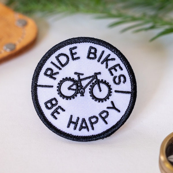 Ride Bikes Be Happy Aufnäher | Bügelbild Aufnäher | Ideal für Radfahrer, Mountainbike-Enthusiasten und alle, die gerne Fahrrad fahren