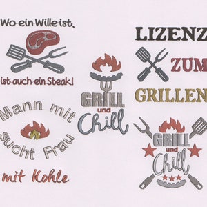 Op de afbeelding: Een witte achtergrond met verschillende geborduurde ontwerpen met betrekking tot grillen. De ontwerpen omvatten een grill met vlammen, een spatel en tangen, en de tekst "Grill and Chill".