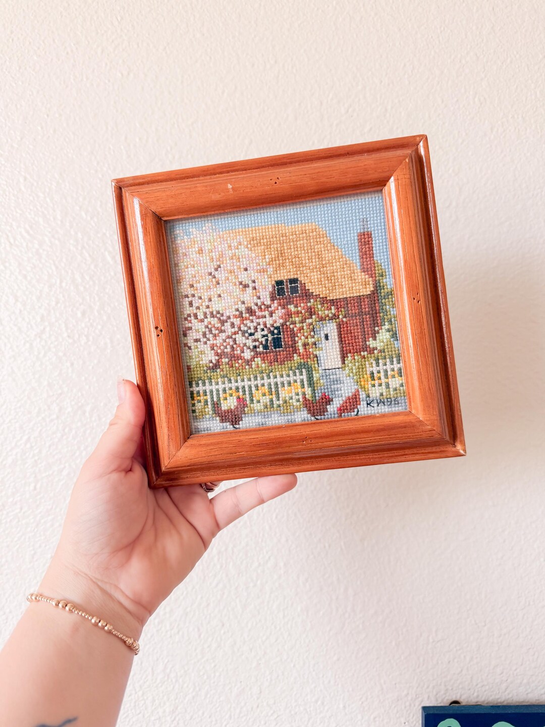 Vintage Framed Needlepoint Cottage Scene – Farmhouse Chicken Cross ...