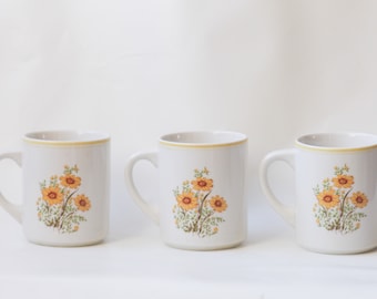 Trio van mokken met wilde bloemen, vintage mokken met bloemen, vintage mokken met wilde bloemen, mok gele bloem, mok met gele bloem, Cottagecore-koffiemok, Cottagecore-mokkenset