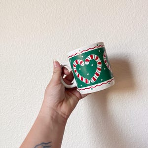 Green Christmas Mug, Candy Cane Mug, Vintage Christmas Mug, Candy Cane Heart Mug, 90s Christmas Mug, Retro Christmas Mug, Candy Cane Decor