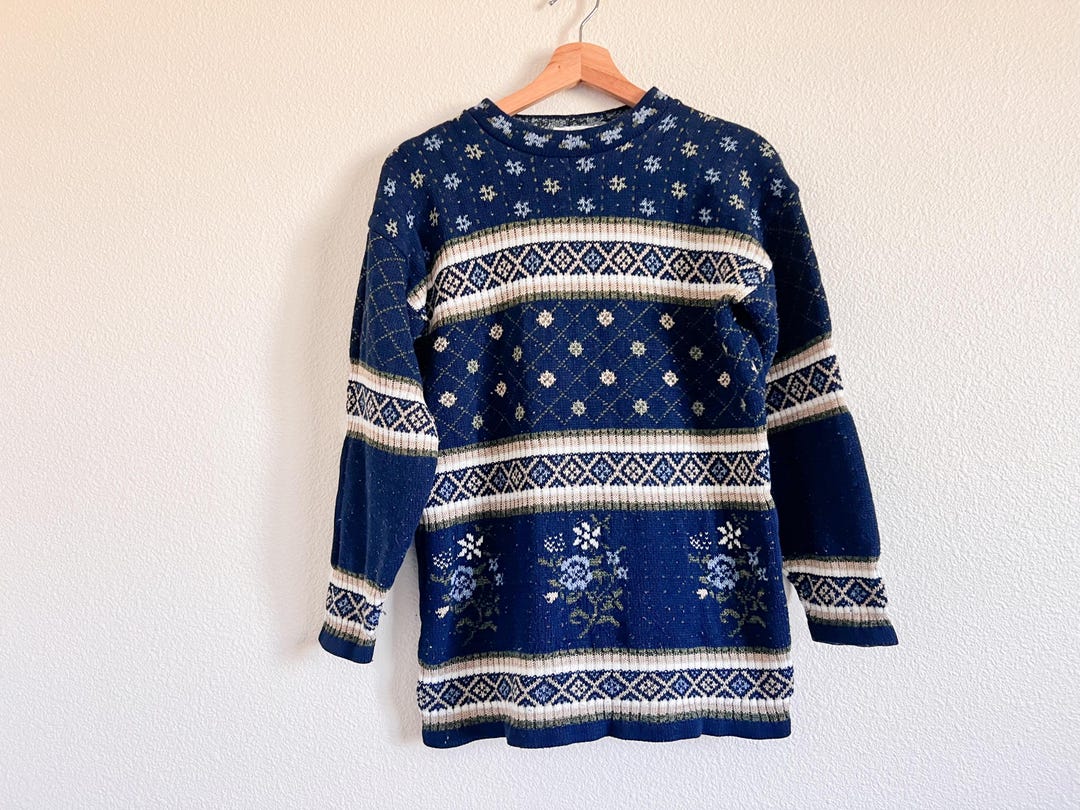 Blue Mustard Pattern Knit Floral Stripe Hooded Sweater main image 0