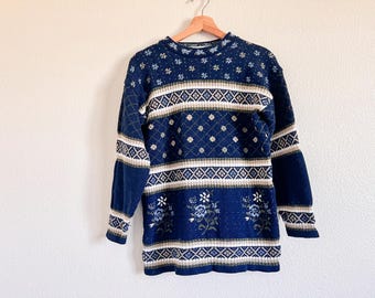 Navy Blue Floral Sweater, Floral Knit Sweater, Vintage Floral Sweater, Cottagecore Sweater, Vintage Flower Jumper, Blue Flower Sweater