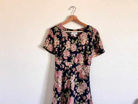 Analogie Luxe Dress - Navy Floral main image 0