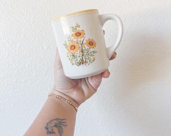 Vintage Gelb Wildblumen Tasse: Zierliche Blumen Kaffee Tasse