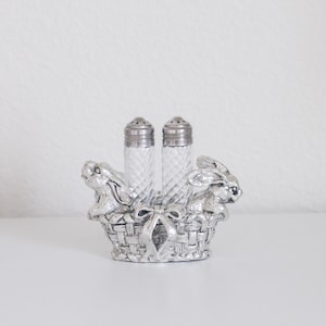 Silver Bunny Shakers, Vintage Easter Shakers, Vintage Cottagecore Bunny, Vintage Bunny Decor, Vintage Easter Decor, Arthur Court Silver