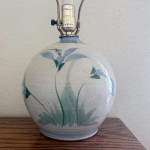 Vintage Hand Painted Floral Stoneware Table Lamp – Rustic Bedside Lighting