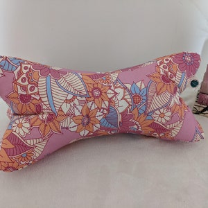 Ergonomisches Lesekissen, rosa Mandala, Leseknochen, Halskeil, Buchbett, Lesezubehör, Geschenk für Leser