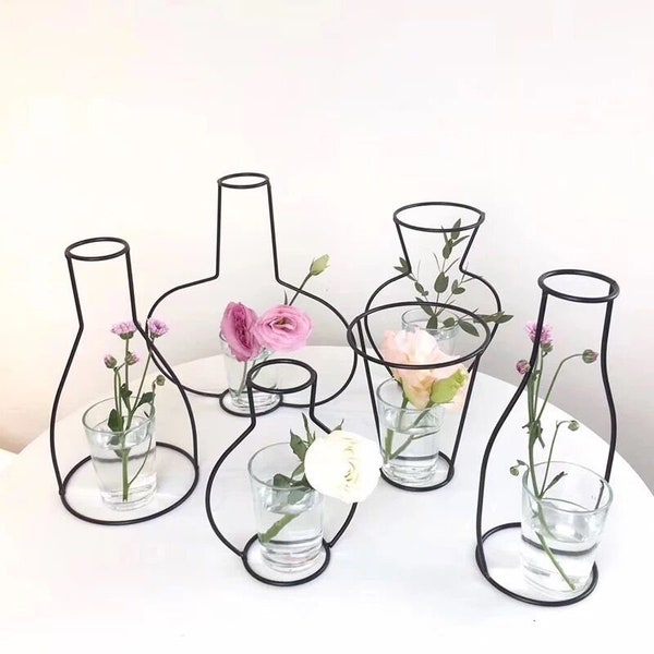 Retro Iron Line Flowers Vase Metal Plant Holder Modern Solid Decor Nordic Outline Silhouette Style Glass not included