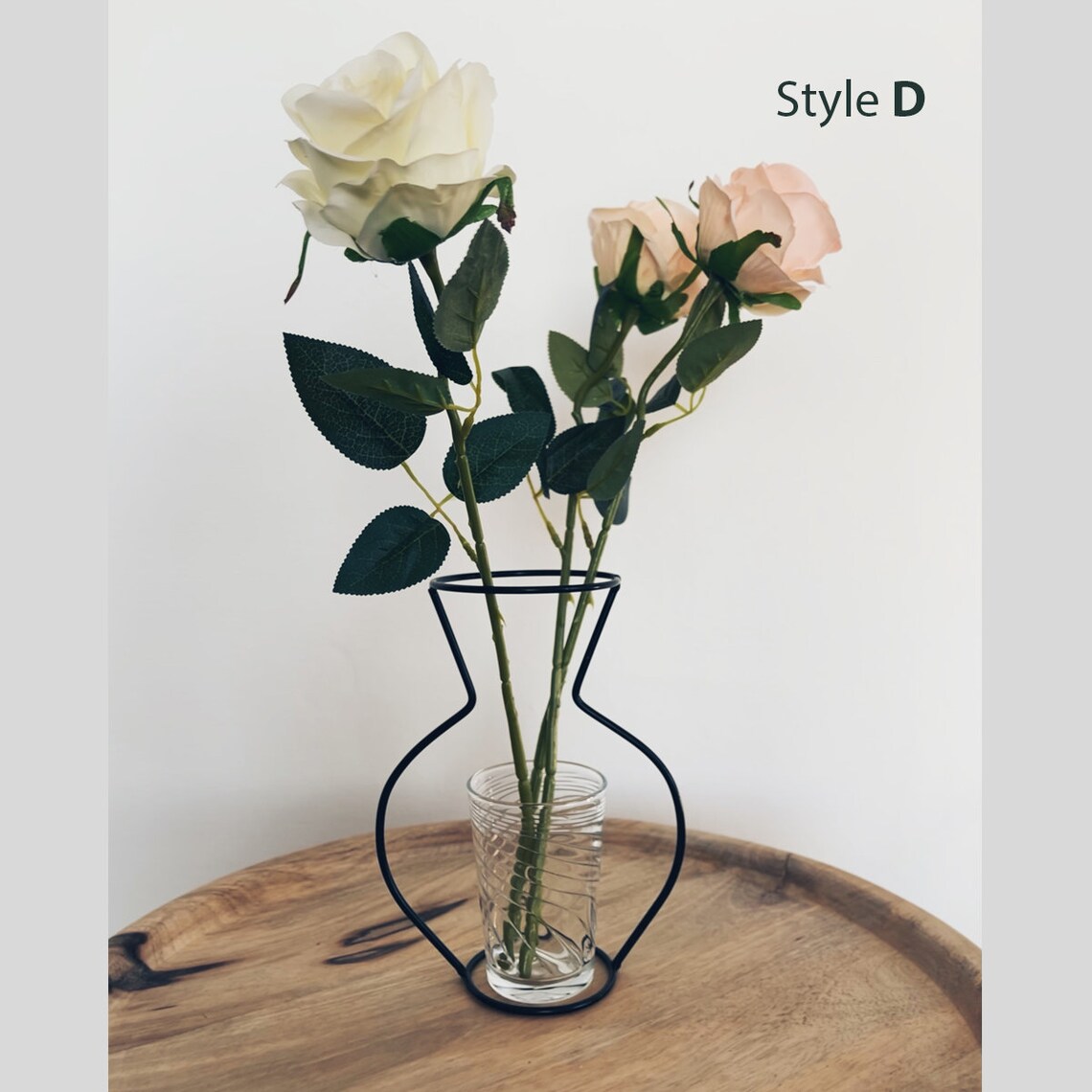 Brand New Style Retro Iron Line Flowers Vase Metal Plant Holder Modern Solid Home Decor Nordic Styles Iron Vase