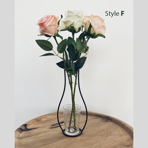 Retro Iron Line Flowers Vase Metal Plant Holder Modern Solid Decor Nordic Outline Silhouette Style Glass not included F