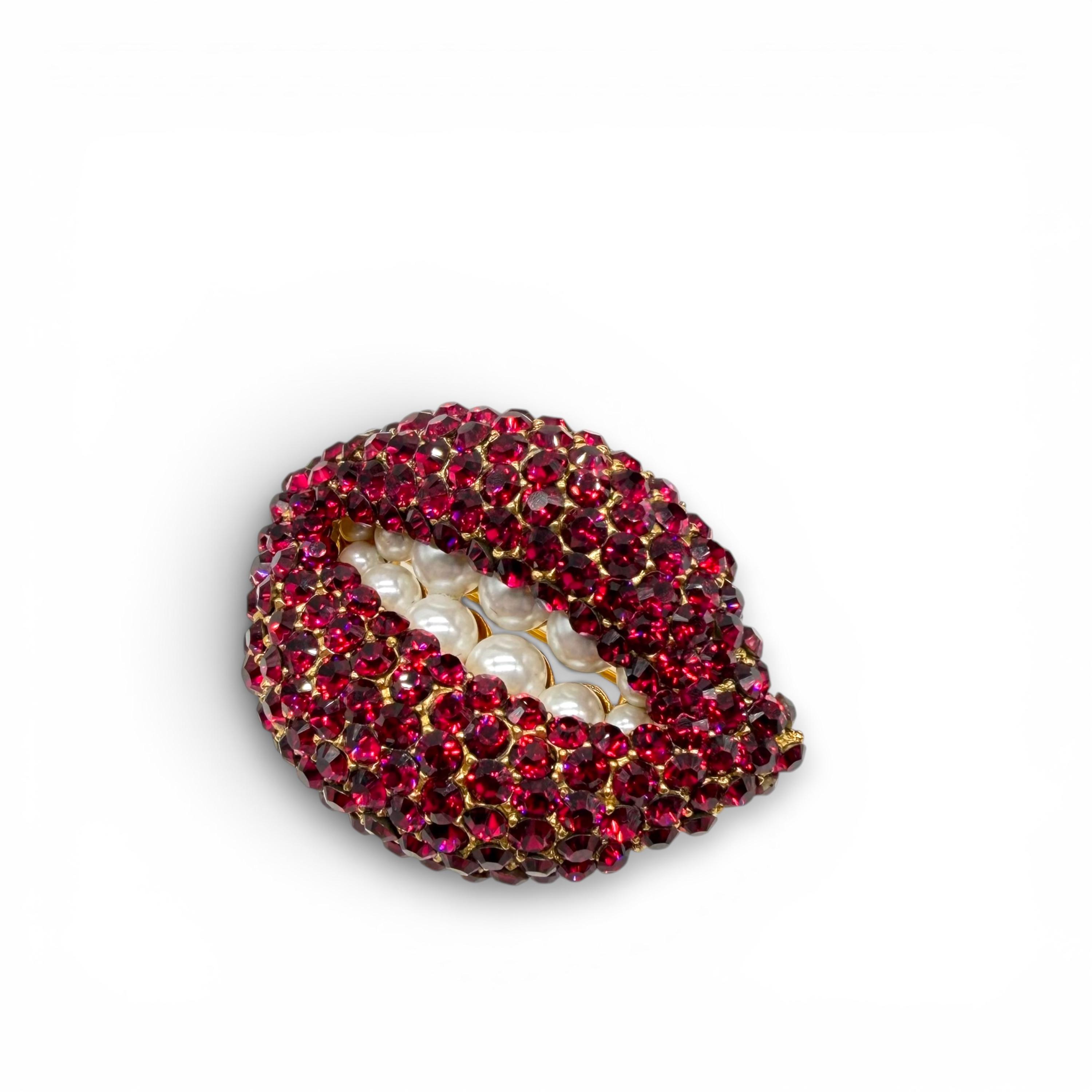 Dali lip brooch - Etsy 日本