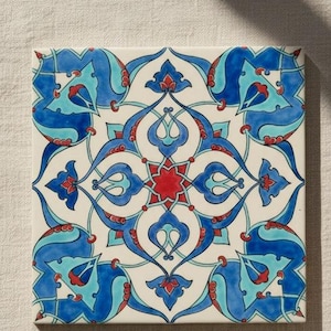 Azulejo de estilo turco otomano pintado a mano