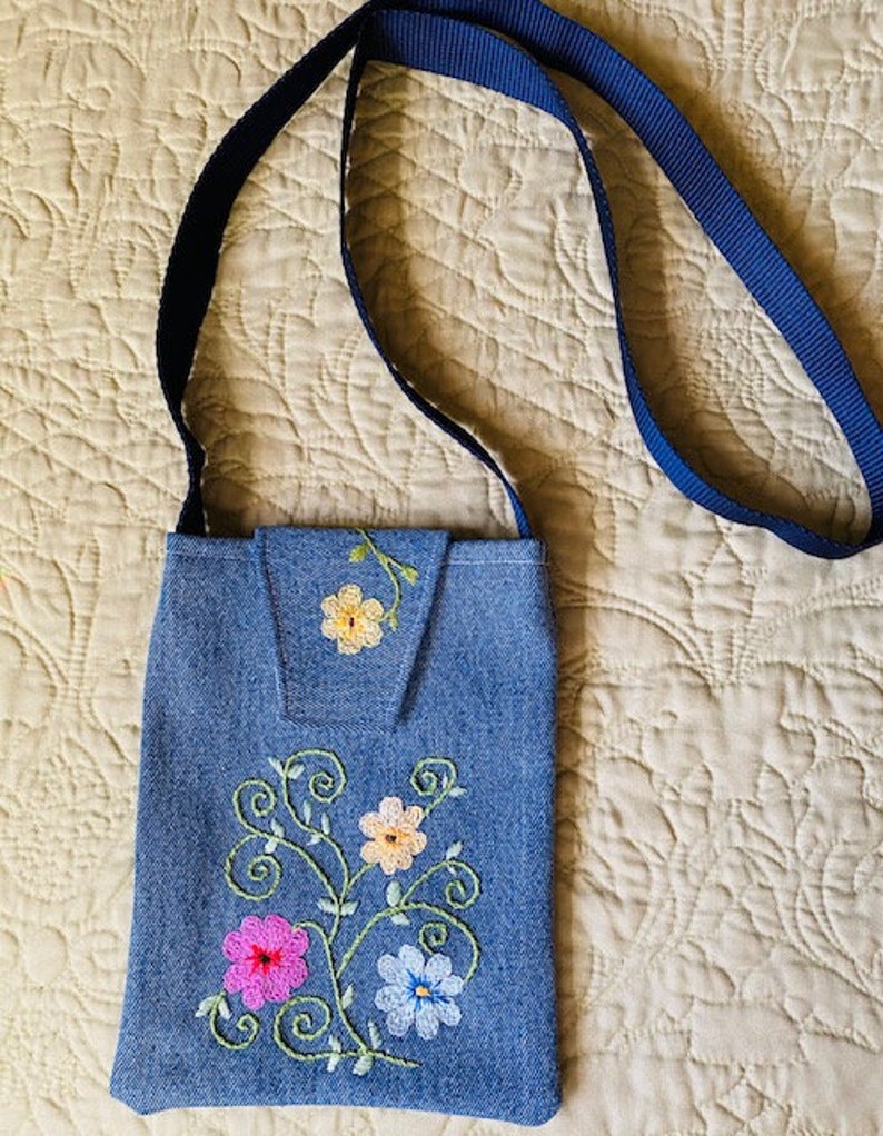 Embroidered bag