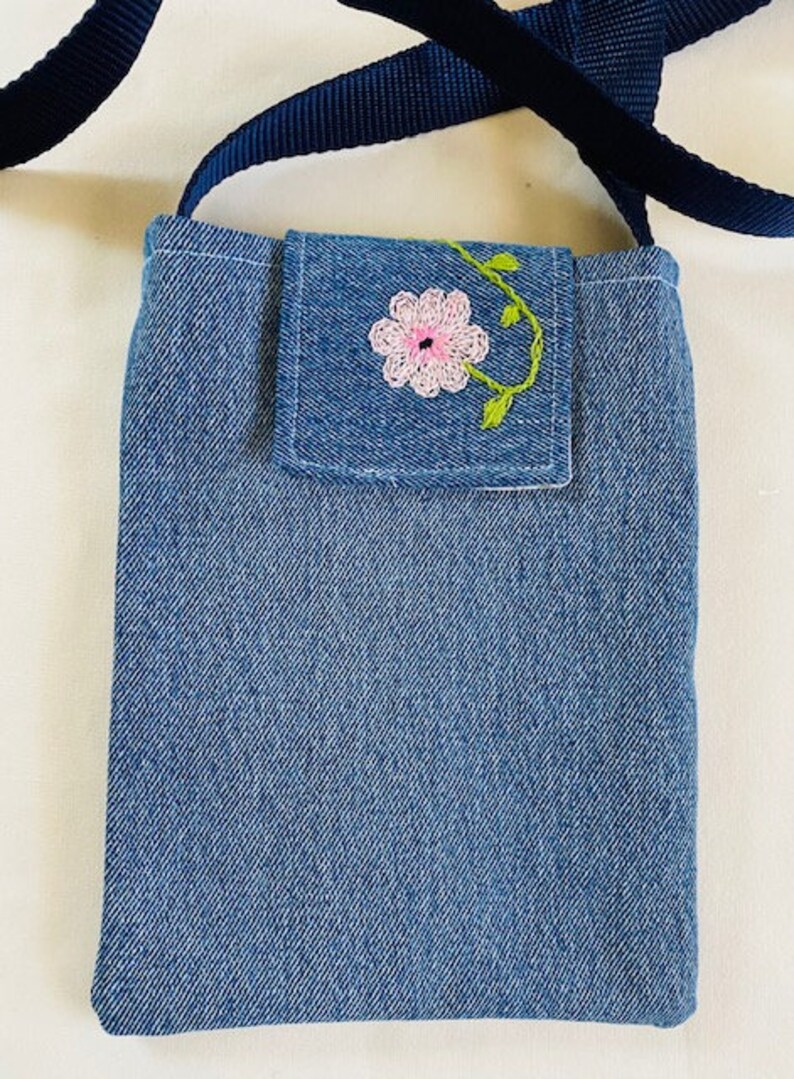Embroidered bag