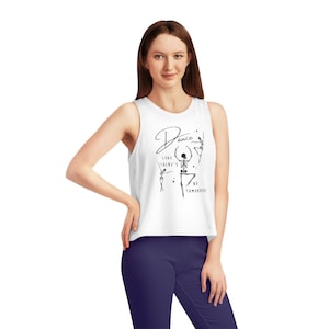 Halloween Minimalist Dancing Skeletons Women&#39;s Dancer Cropped Tank Top