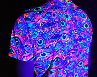 Camiseta UV Blacklight Psy: Todos os Olhos em Mim - Moletom com Capuz para Festival - Roupa de Festa - Roupa Rave com Cores Vibrantes - Unissex - Masculino/Feminino