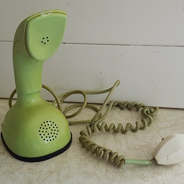 Téléphone cobra d’Ericsson, Suède des années 50, vert