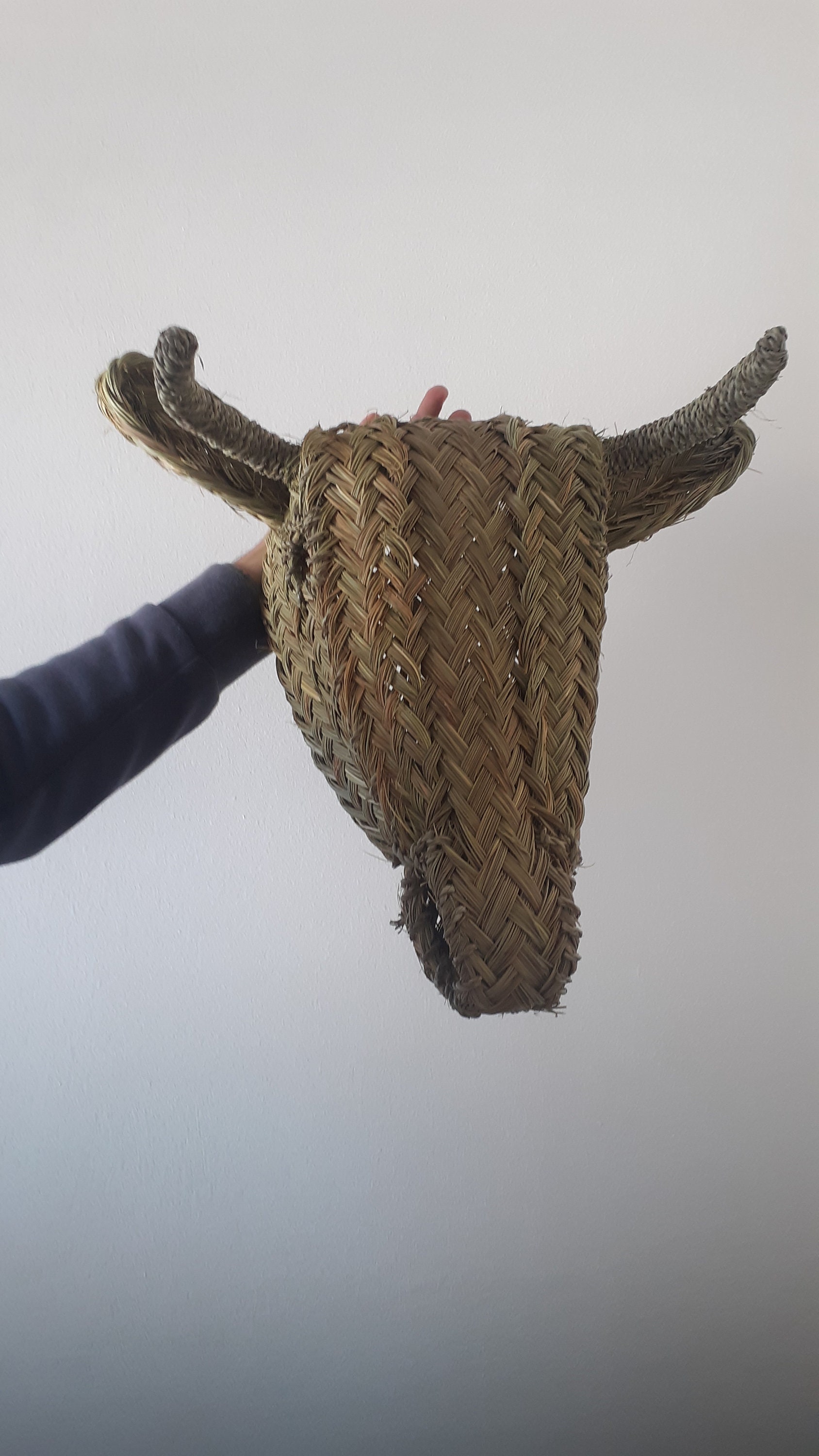 藁の動物　モロッコ　大size　壁飾り　インテリア モロッコのわら牛の頭、動物の頭の壁飾り、フェイクトロフィー、籐の壁