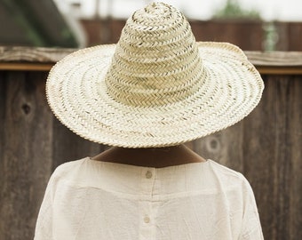 Moroccan Palm Leaf Garden Hat, Round Straw hat, Traditional straw hat, 100% Natural palm leaf, handmade in Morocco, beach hat, summer hat