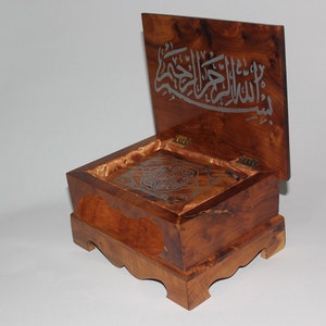 Muslim gift set with thuya box and Quran, Moroccan Thuya Wooden Coran Box, Handmade Storage Box For Quran, Moroccan thuya box