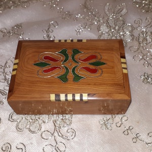 Moroccan Thuya Burl Box for jewelry from morocco, Handmade Solid Thuya wood Burl Box, valentine gift for her - boite à bijoux en thuya