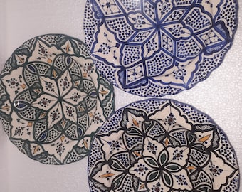 Juego de 3 platos / platos de cerámica marroquíes pintados a mano medianos de safi, vajilla de cerámica, platos hechos a mano de color verde marroquí, platos hechos a mano