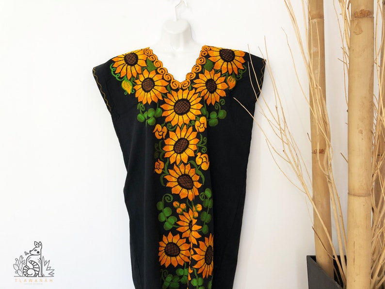 Chiapas dress. Flowers embroidered dress Mexican dress Mexican embroidered dress