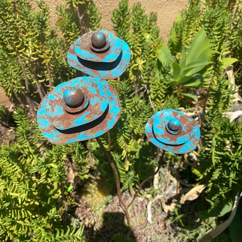 Set of 3 Metal Snails Metal Garden Art Etsy