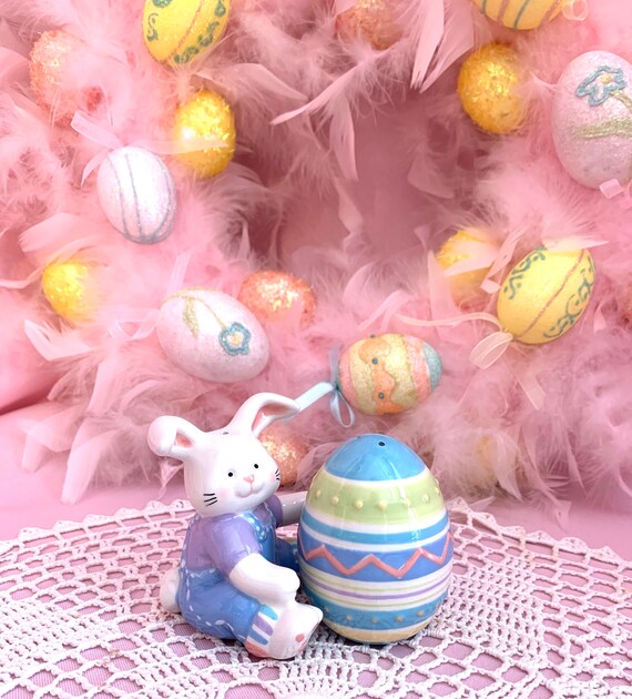 Easter Bunny and Egg Salt and Pepper Shakers Etsy