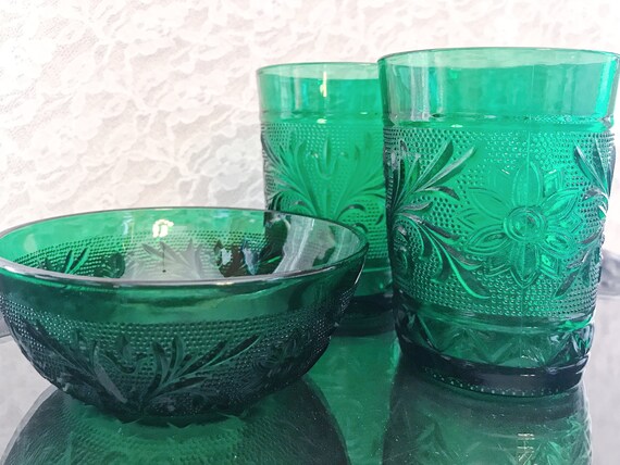 Featured image of post Antique Green Drinking Glasses - See your favorite metal straws and baby showers gifts discounted &amp; on sale.