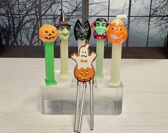 Vintage PEZ Dispenser Lot - SA174 -  6 Items in Lot - Glow in the Dark Dracula and Witch, Pumpkins, Bat, Candy Dispensers, Windchime