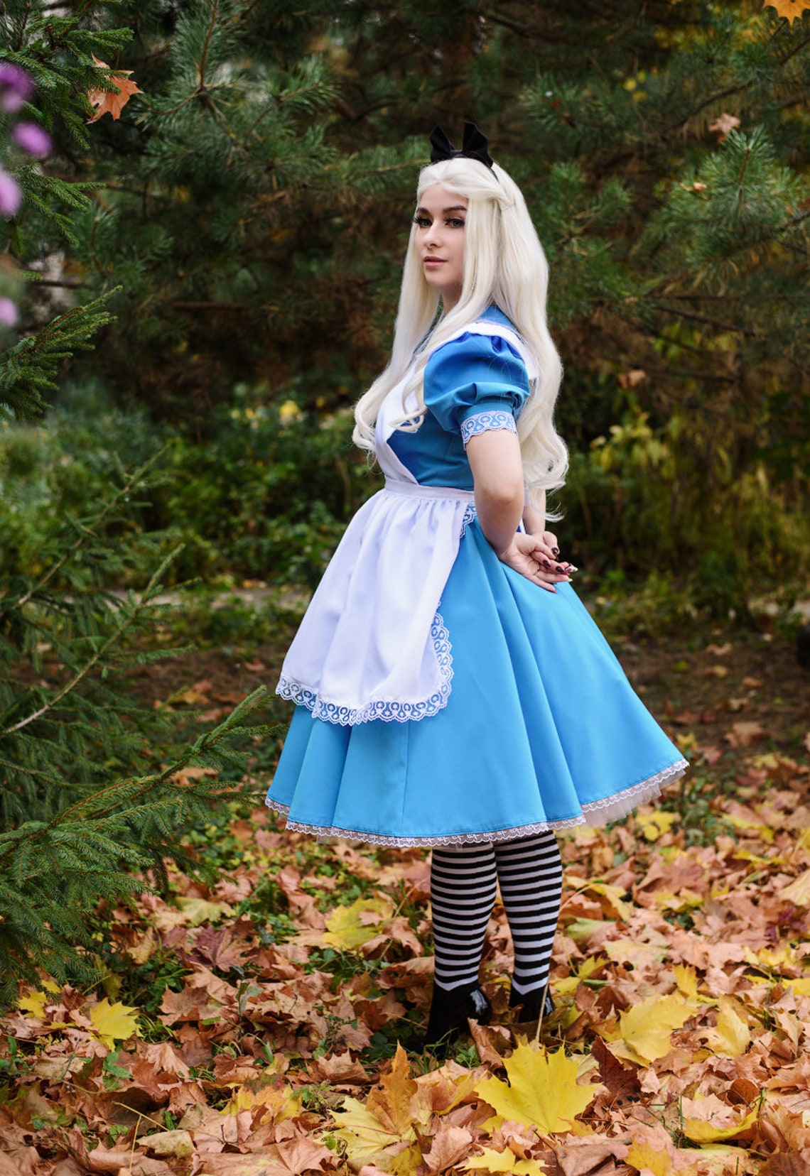 Cosplay Halloween Costumes
 Alice in Wonderland Cosplay Halloween costume for adult