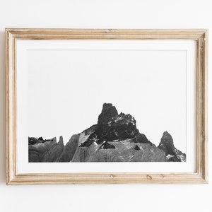 Minimalist Mountain Photography Printable. Patagonia Poster Digital Download. Black and White Wall Art. Torres Del Paine Nature Prints