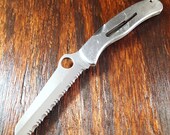 Spyderco Mariner Lockback Folding Pocket Knife Knives Knifes Made In Seki City Japan 1 Blade Serrated Edge G2 Stainless Steel Lot6450