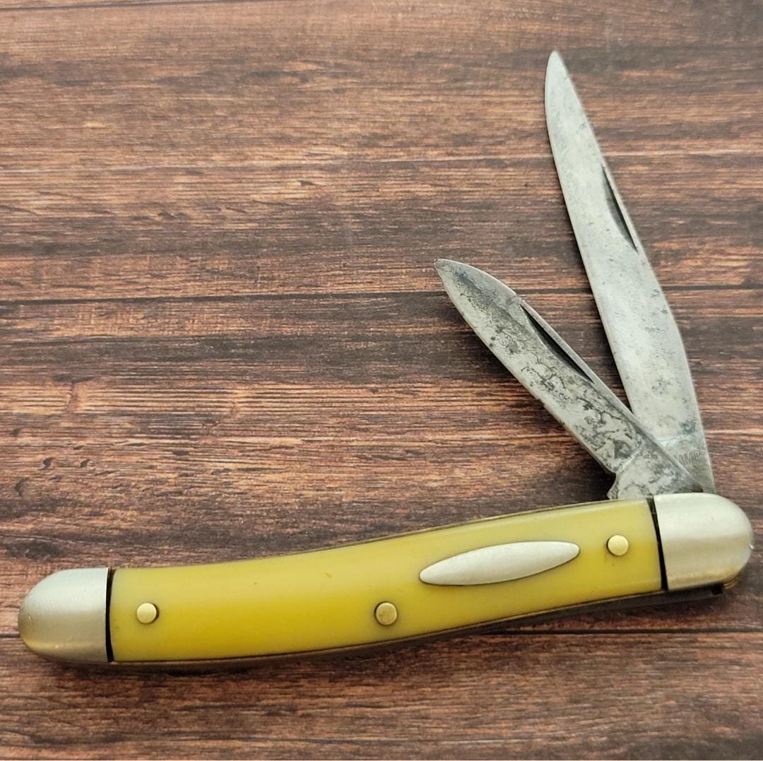 Vintage Van Camp 2 Blade Jack Knife Made in USA W/smooth Yellow
