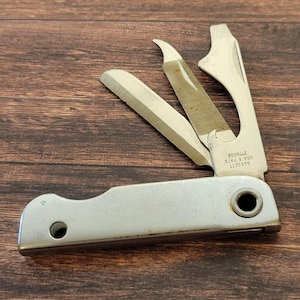 Vintage Bassett Folding Keychain Tool Knife Bottle Opener Nail File Made in the USA