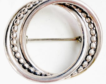 Classy BEAU STERLING Three Circle Infinity Loop Brooch Pin 1950s-1970s