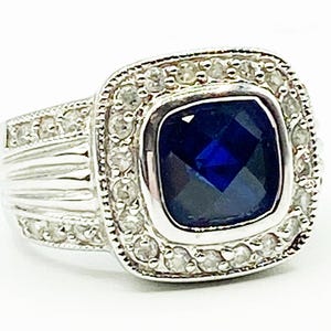 Beautiful Sapphire and Diamond Ring Set in Sterling Silver Size 6.25 8.1g 925 FAS
