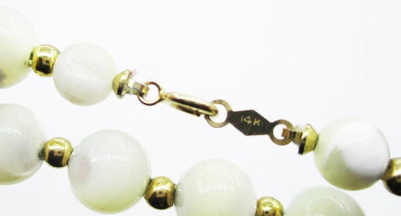 Rare, Mother-of-Pearl Bead Necklace and Bracelet … - image 5