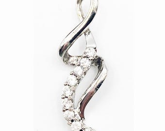 Pingente Sparkling SUN com Topázio Branco e Redemoinho em Prata de Lei 925