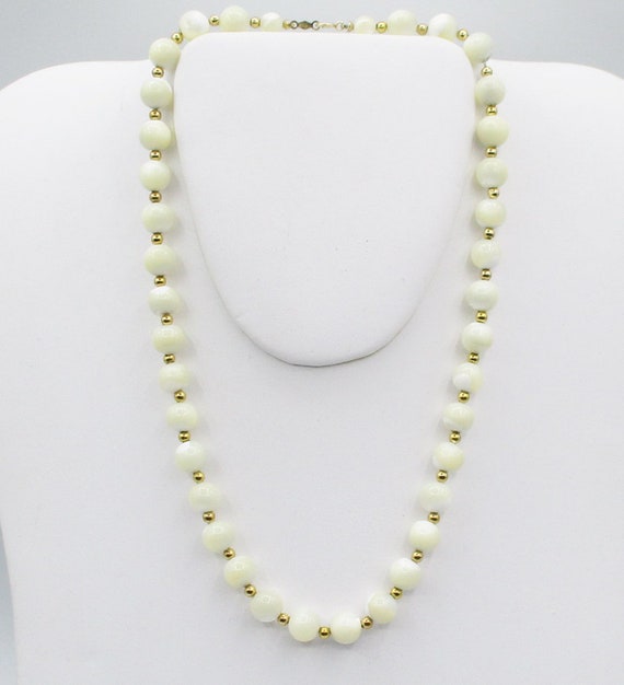 Rare, Mother-of-Pearl Bead Necklace and Bracelet … - image 2