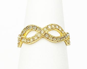 Anel icônico STELLA AND DOT Eternal com strass dourados, tamanho 6