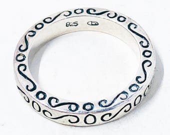 Infinity S Engraved Sterling Ring by Artisan Small b Inside Oval Mark 925 Band Size 8
