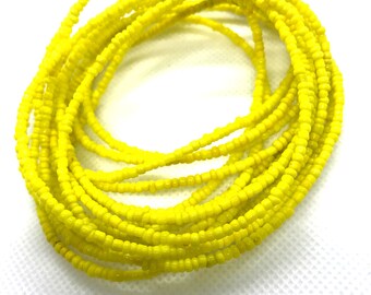 Perline gialle per la vita con fermagli metallici – Catena per la pancia africana