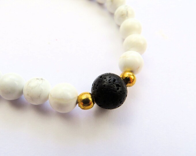 Howlite and Lava Stone Beaded Bracelet M-L